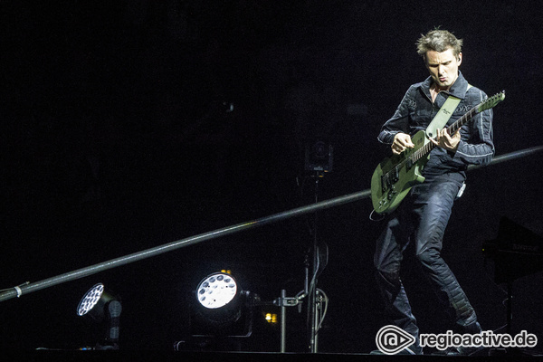 Licht und Sound - Fotos: Muse live in der Barclaycard Arena in Hamburg 