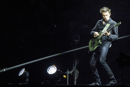 Licht und Sound - Fotos: Muse live in der Barclaycard Arena in Hamburg 