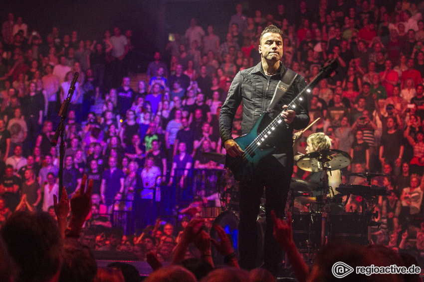 Muse (live in Hamburg, 2016)