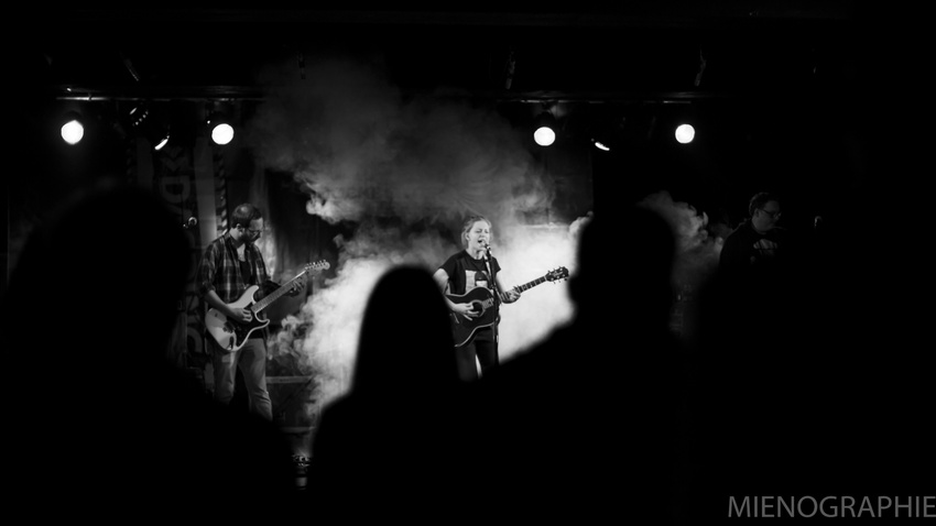 Frau Wolf live bei der Rockbuster-Vorrunde in Trier 2016.